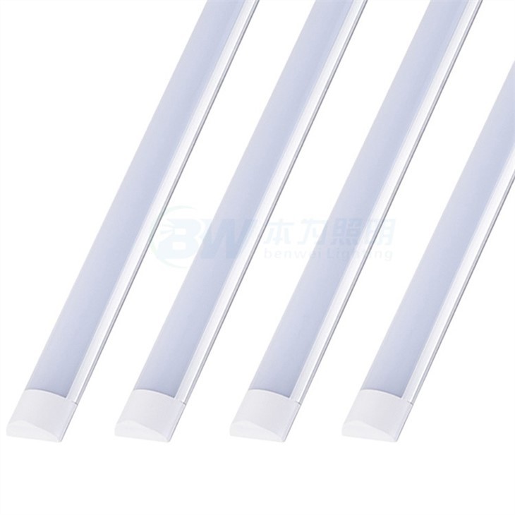 Luminiscences līstes gaismas līstes stiprinājums
