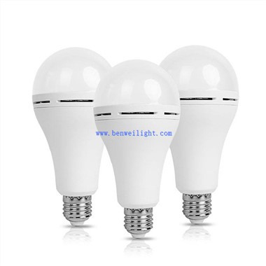 15 w uzlādējama LED spuldze