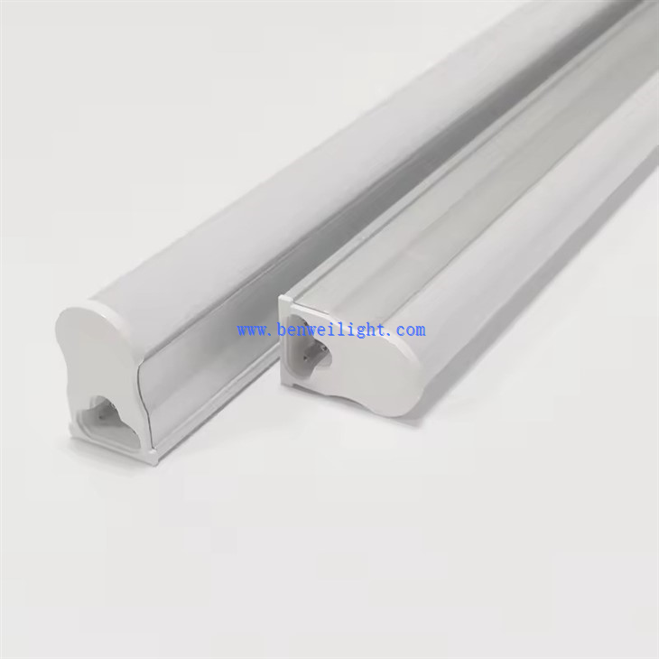T5 aluminum tube light 1